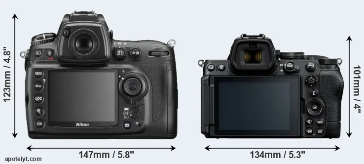 Comparison D700 or Z5 II rear