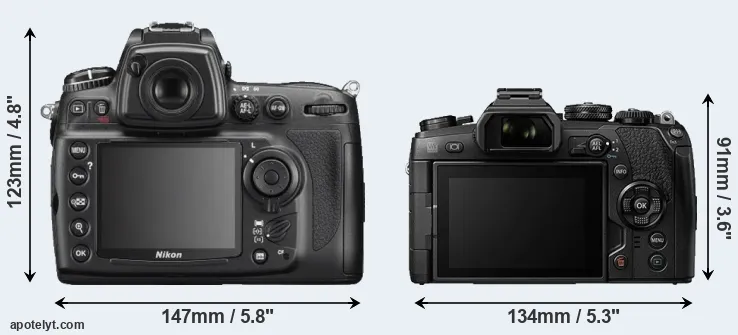 Comparison D700 or E-M1 II rear