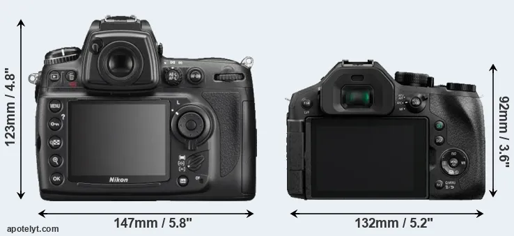 Comparison D700 or FZ300 rear