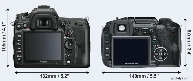 Comparison D7000 or E-330 rear