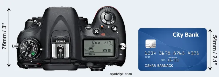 D7100 versus credit card top view