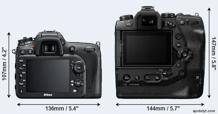 Comparison D7200 or E-M1X rear