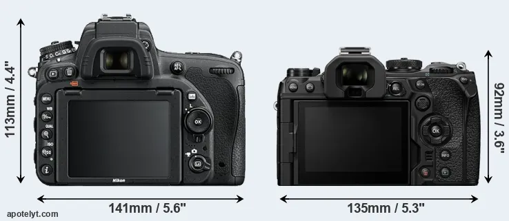 Comparison D750 or OM-1 rear