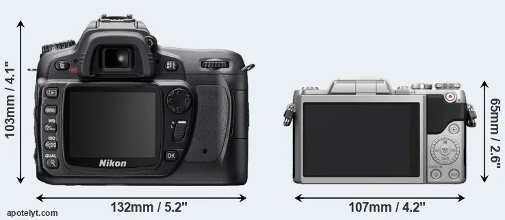 Comparison D80 or GF7 rear