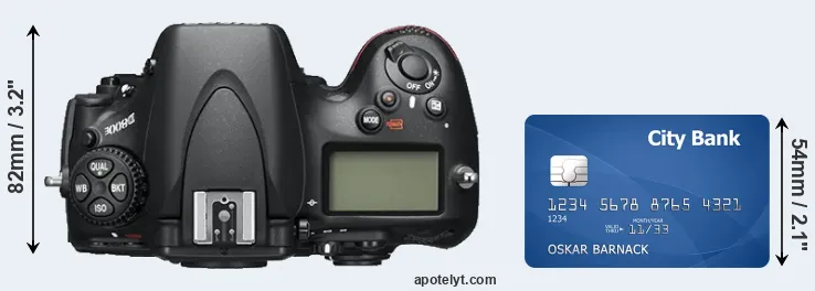 D800E versus credit card top view