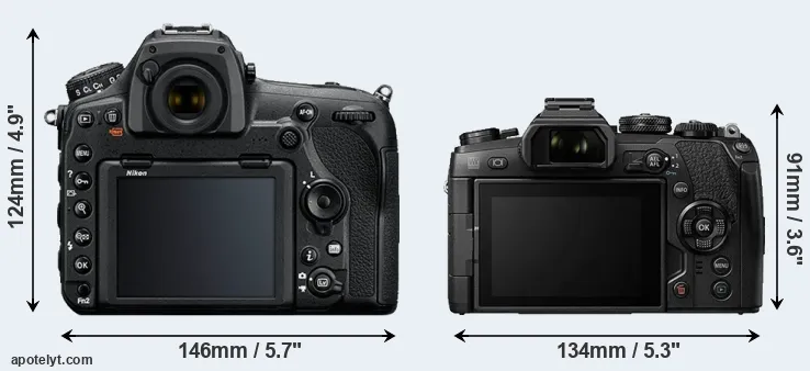 Comparison D850 or E-M1 II rear