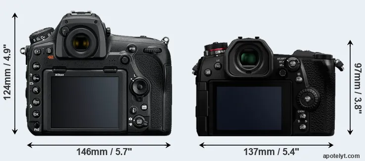 Comparison D850 or G9 rear