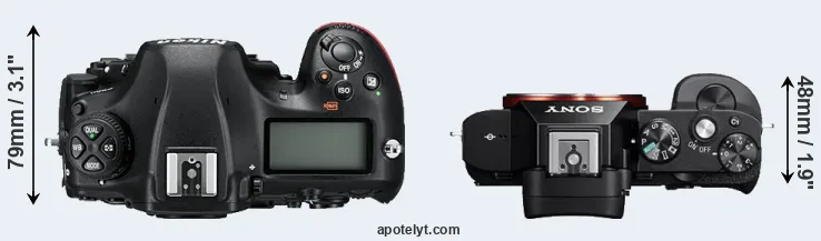 Compare D850 versus A7 top