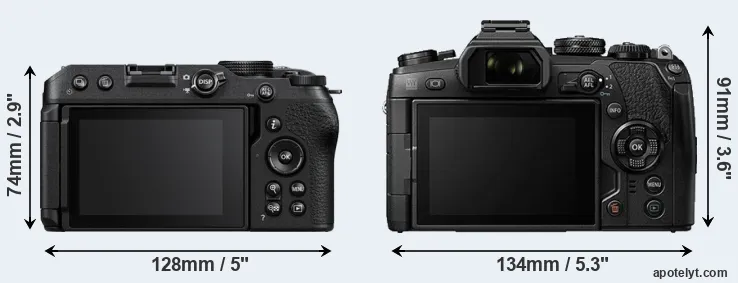 Comparison Z30 or E-M1 II rear