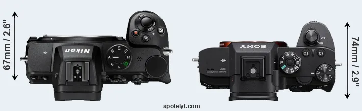 Compare Z5 versus A7R III top