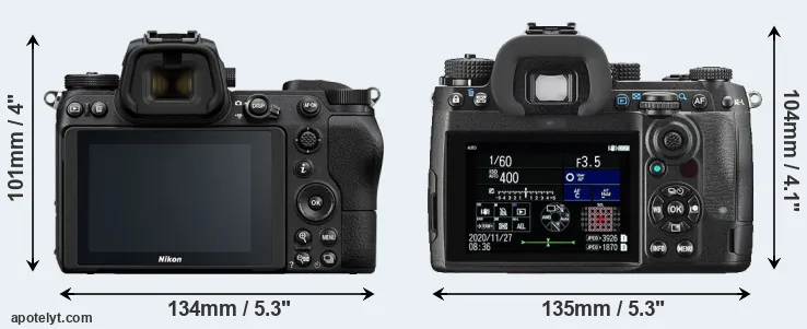 Comparison Z6 or K-3 III rear