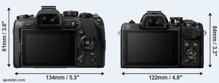 Comparison E-M1 II or E-M10 IV rear