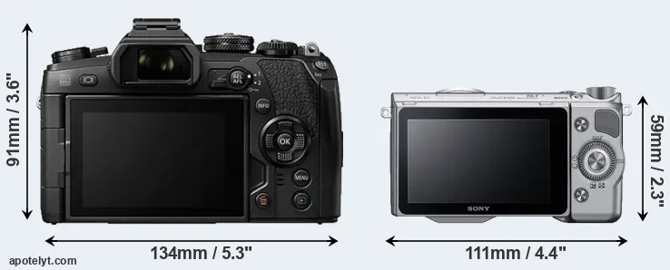 Comparison E-M1 II or NEX-5T rear
