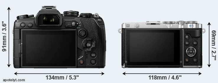 Comparison E-M1 III or E-P7 rear