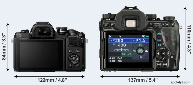 Comparison E-M10 III or K-1 II rear