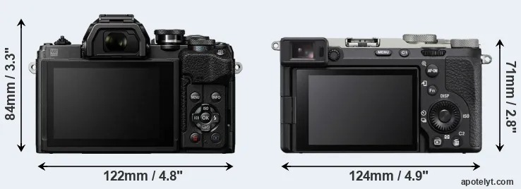 Comparison E-M10 IV or A7C II rear