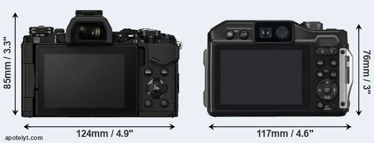 Comparison E-M5 II or FT7 rear