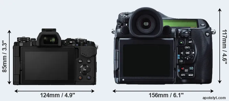 Comparison E-M5 II or 645Z rear