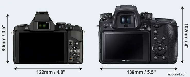 Comparison E-M5 or NX1 rear