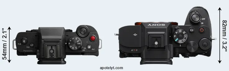 Compare G110 versus A7R V top