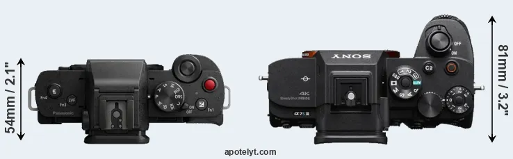 Compare G110 versus A7S III top