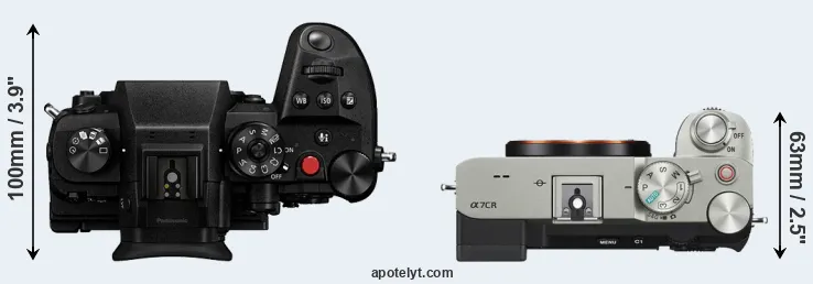 Compare GH6 versus A7C R top