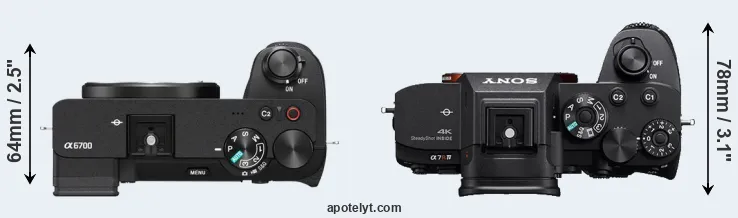 Compare A6700 versus A7R IVA top